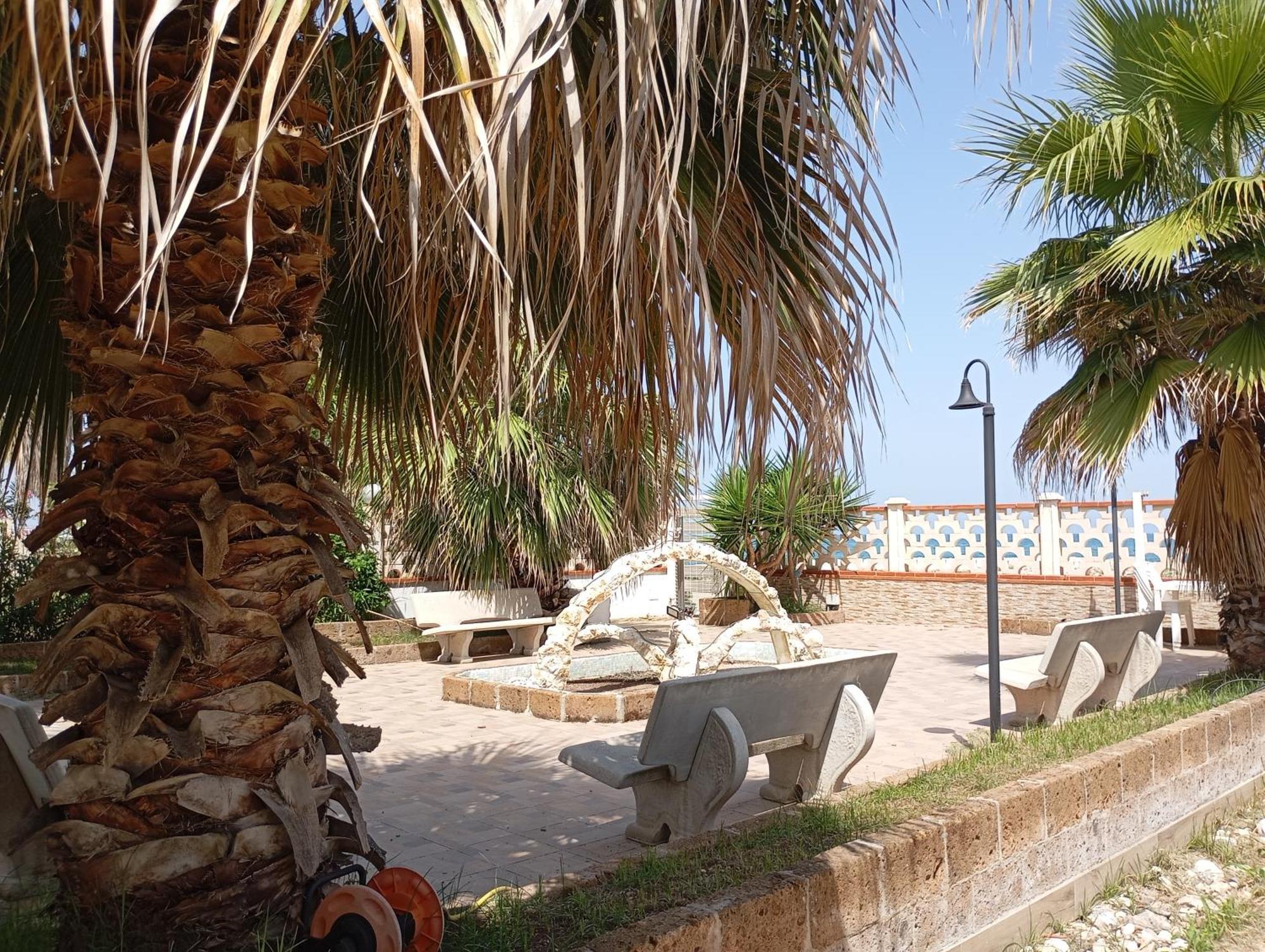 Aparthotel Oasi Relax Rodi Garganico Exterior foto